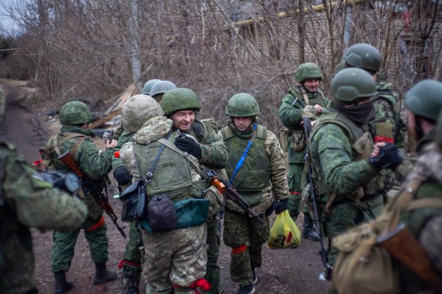 Штурм Мариуполя без связи и карт