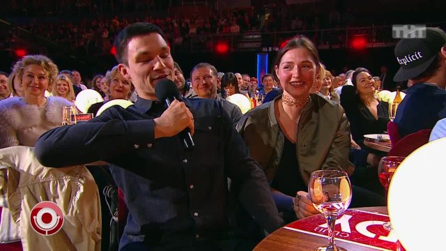Алена Заварзина и Вик Уайлд в Comedy Club (26.08.2016)